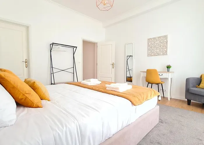 Santa Clara Apartments